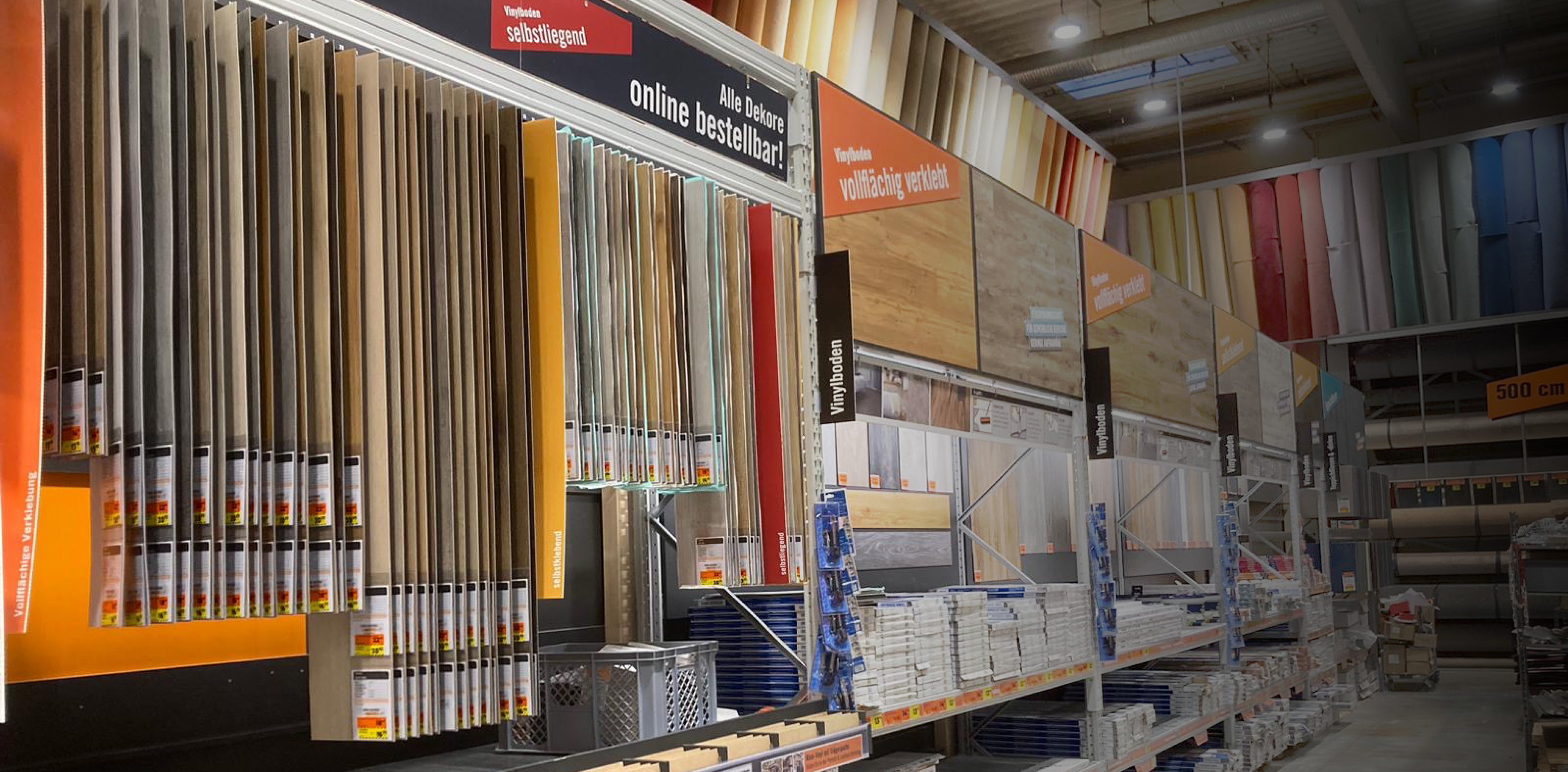 Regalstrecke im Baumarkt